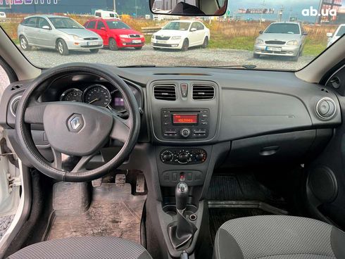 Renault Logan 2016 белый - фото 31