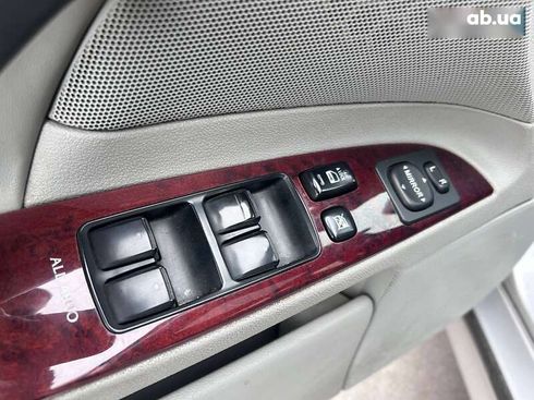 Lexus IS 2008 - фото 18