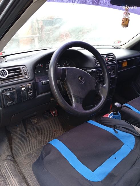 Opel Vectra 1992 фиолетовый - фото 4