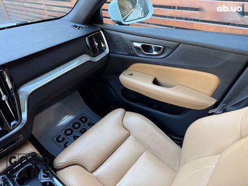 Volvo S60 2020 - фото 29