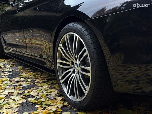 BMW 5 серия 2019 черный - фото 16