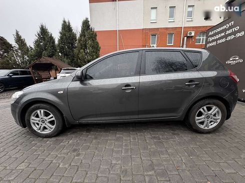 Kia Cee'd 2011 - фото 11