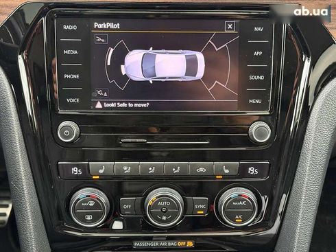 Volkswagen Passat 2020 - фото 25