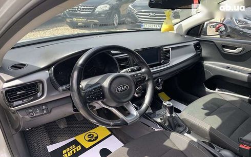 Kia Rio 2016 - фото 10