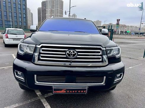 Toyota Sequoia 2012 - фото 29