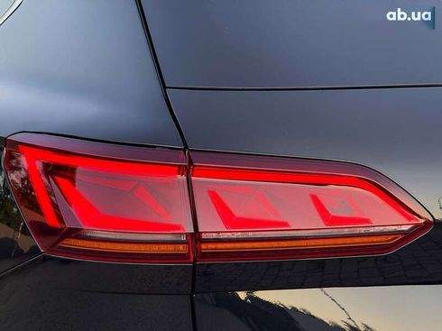 Volkswagen Touareg 2022 - фото 21
