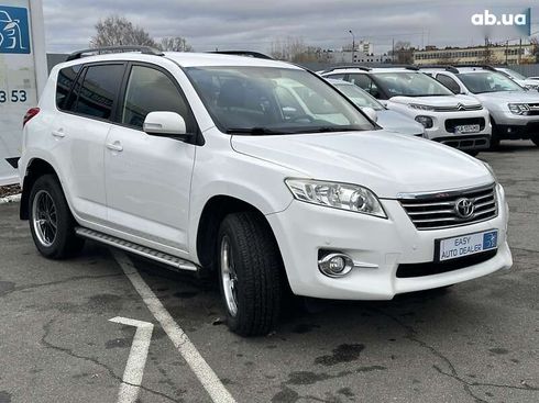 Toyota RAV4 2012 - фото 3