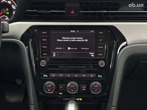 Volkswagen Passat 2019 - фото 27