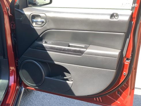 Jeep Patriot 2016 красный - фото 44