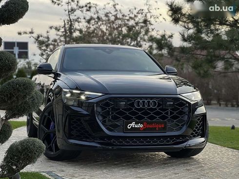 Audi RS Q8 2024 - фото 27