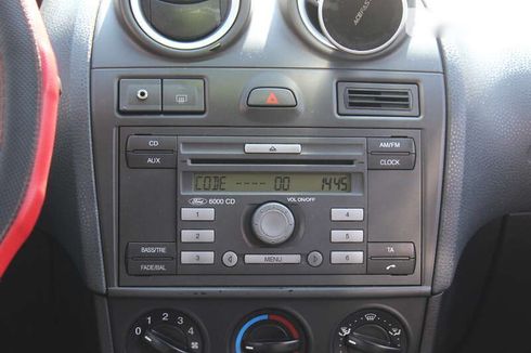 Ford Fiesta 2006 - фото 23