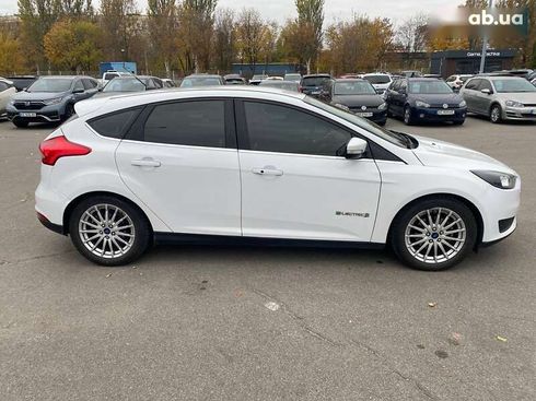 Ford Focus 2016 - фото 4