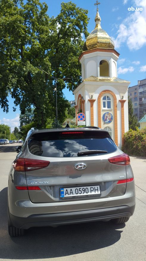 Hyundai Tucson 2020 серый - фото 3