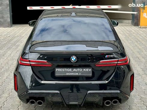 BMW M5 2025 - фото 16