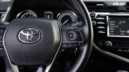 Toyota Camry 2019 - фото 16