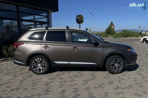 Mitsubishi Outlander 2015 - фото 8