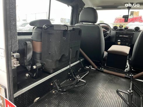 Land Rover Defender 2013 белый - фото 32