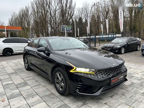Kia K5 2021 - фото 9