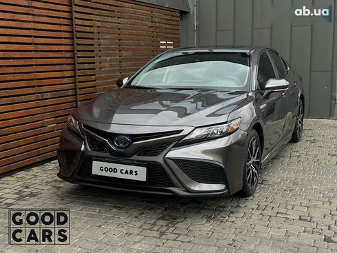 Toyota Camry 2023 - фото 2