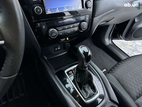 Nissan Rogue 2020 - фото 17