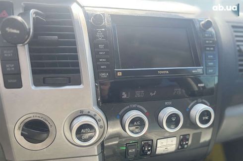 Toyota Sequoia 2008 - фото 20
