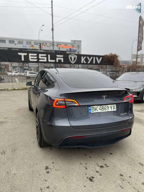 Tesla Model Y 2022 - фото 8