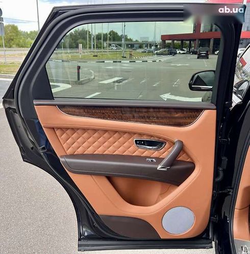 Bentley Bentayga 2017 - фото 28