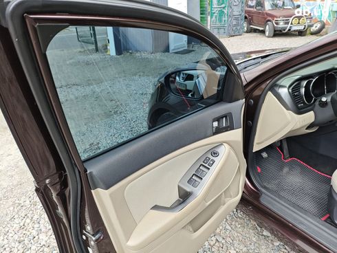 Kia Optima 2010 коричневый - фото 9
