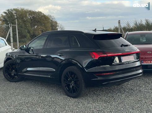 Audi E-Tron 2021 - фото 22
