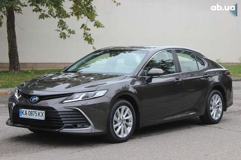 Toyota Camry 2023 - фото 3