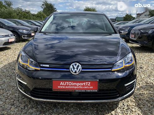 Volkswagen e-Golf 2020 - фото 24