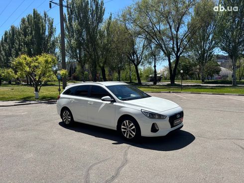 Hyundai i30 2017 белый - фото 7