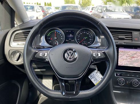 Volkswagen e-Golf 2020 - фото 24