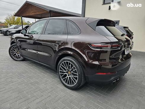 Porsche Cayenne 2021 - фото 20