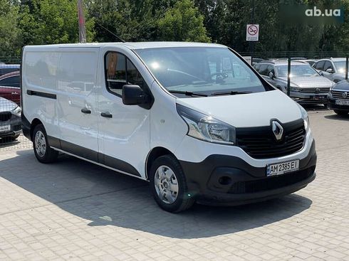 Renault Trafic 2016 - фото 10