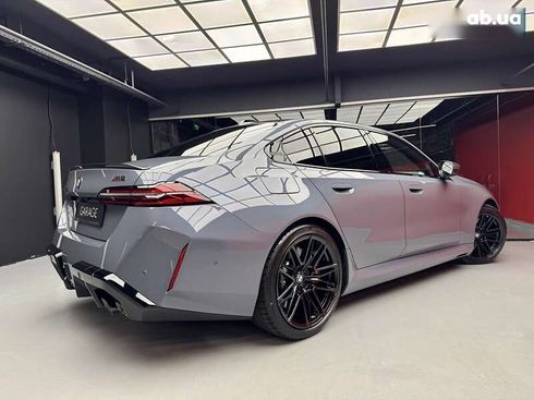 BMW M5 2025 - фото 14