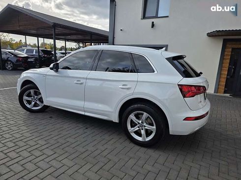 Audi Q5 2017 - фото 24
