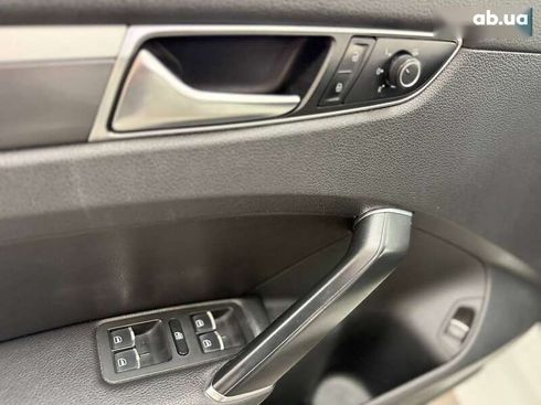 Volkswagen Passat 2017 - фото 25