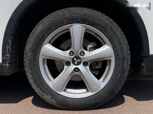 Mitsubishi Outlander 2014 - фото 24