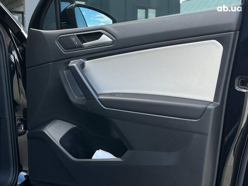 Volkswagen Tiguan 2020 черный - фото 39