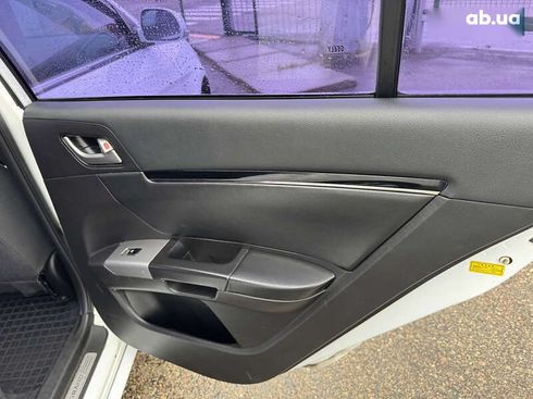 Geely Emgrand 7 2013 - фото 24
