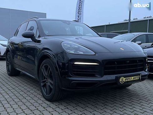 Porsche Cayenne 2018 - фото 2
