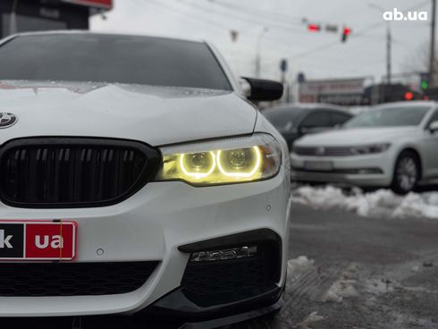 BMW 5 серия 2018 белый - фото 5