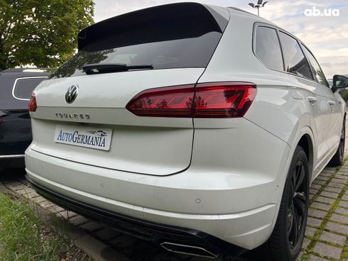 Volkswagen Touareg 2022 - фото 19