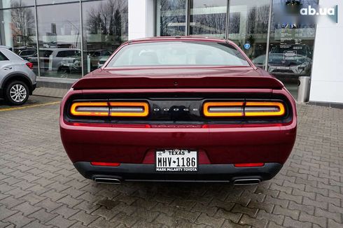 Dodge Challenger 2019 - фото 7