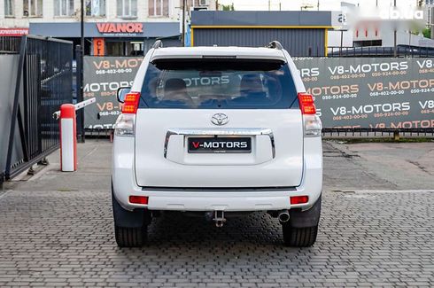 Toyota Land Cruiser Prado 2012 - фото 10