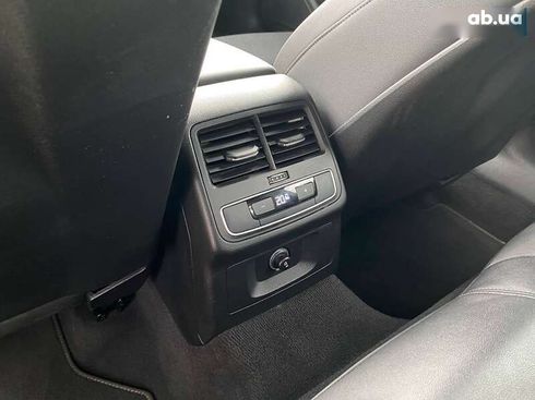 Audi A4 2023 - фото 24