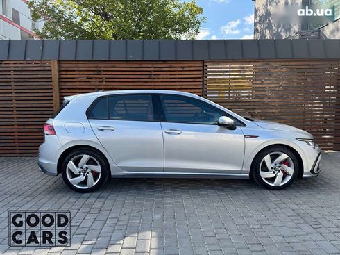 Volkswagen Golf GTI 2023 - фото 11