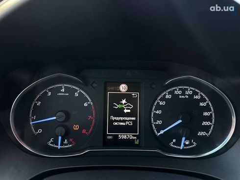 Toyota Yaris 2018 - фото 17