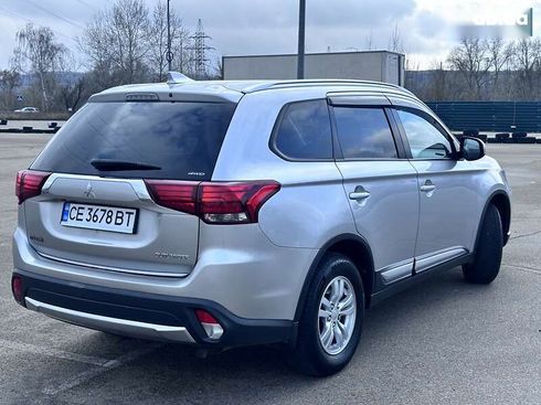 Mitsubishi Outlander 2018 - фото 14